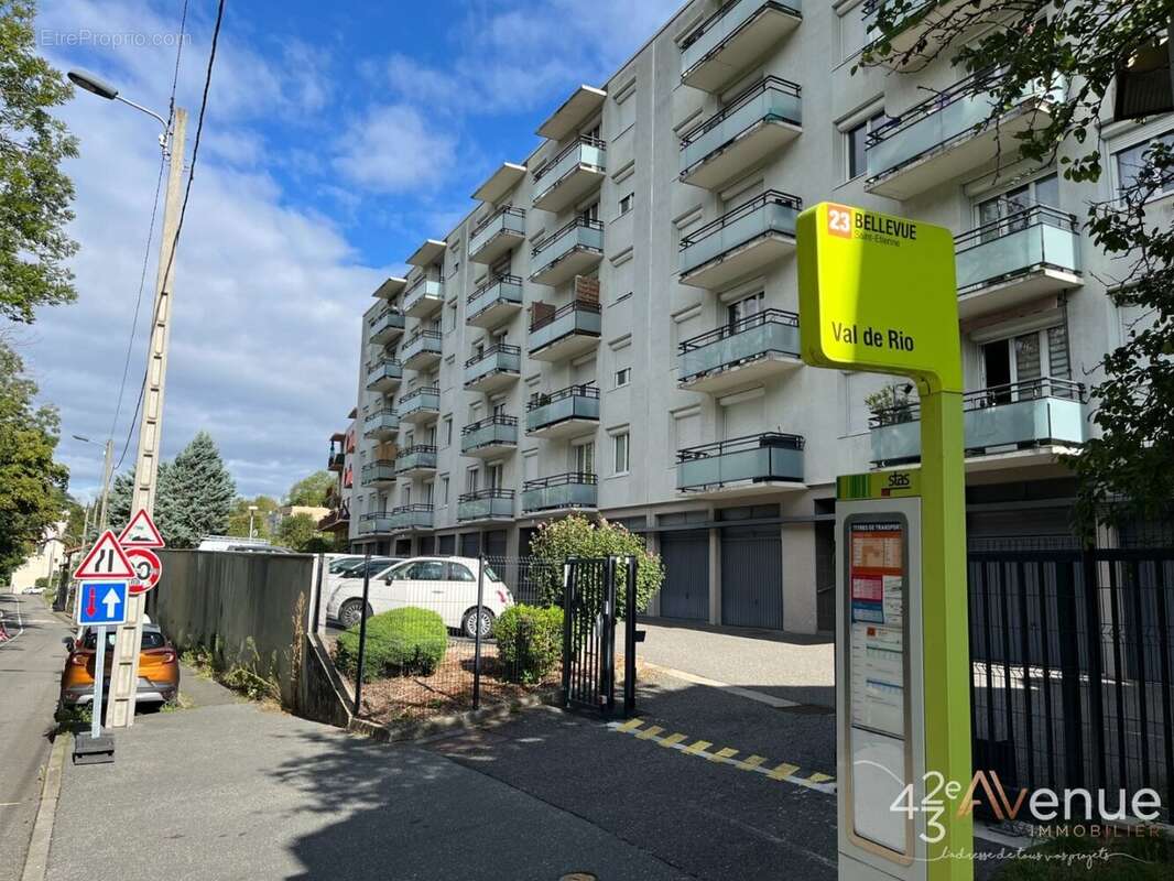 Appartement à SAINT-ETIENNE