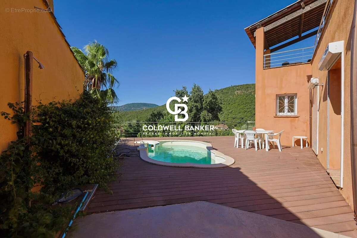 Maison à LA CROIX-VALMER