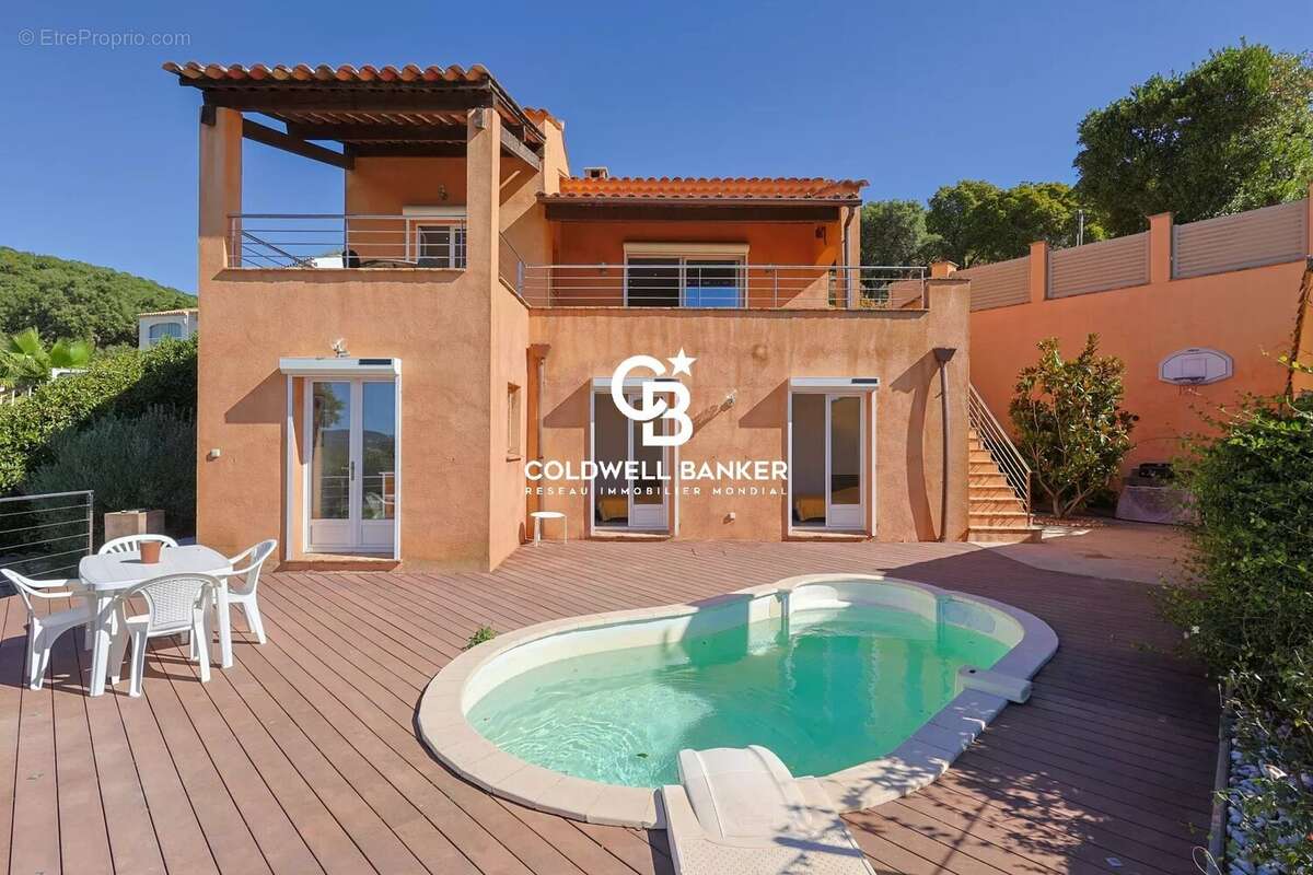 Maison à LA CROIX-VALMER