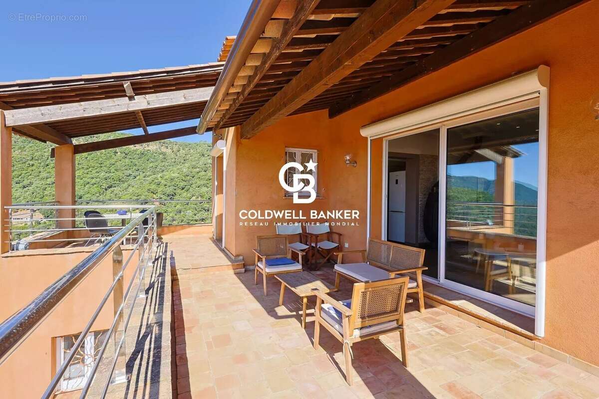 Maison à LA CROIX-VALMER