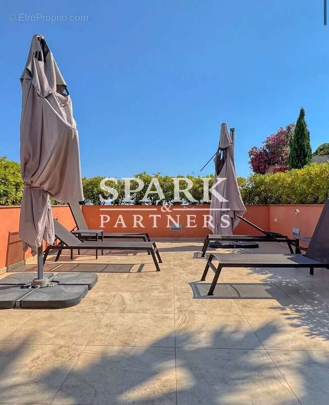 Appartement à ROQUEBRUNE-CAP-MARTIN