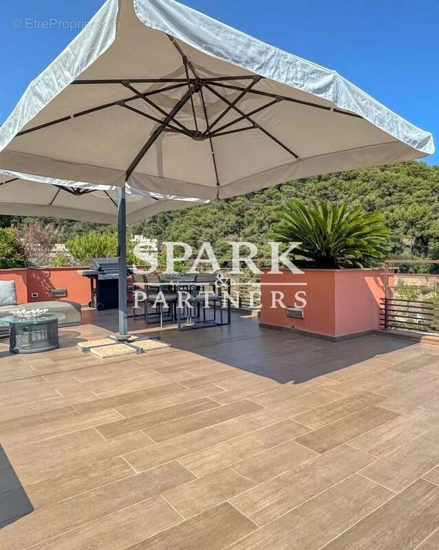 Appartement à ROQUEBRUNE-CAP-MARTIN