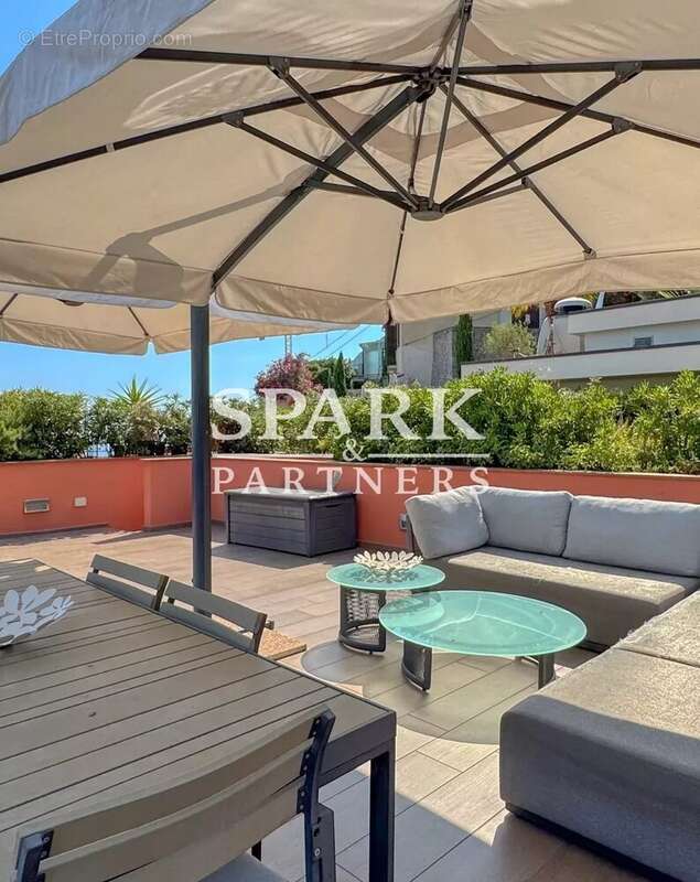 Appartement à ROQUEBRUNE-CAP-MARTIN