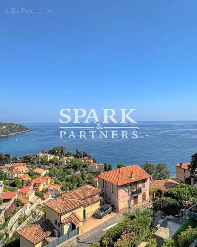 Appartement à ROQUEBRUNE-CAP-MARTIN