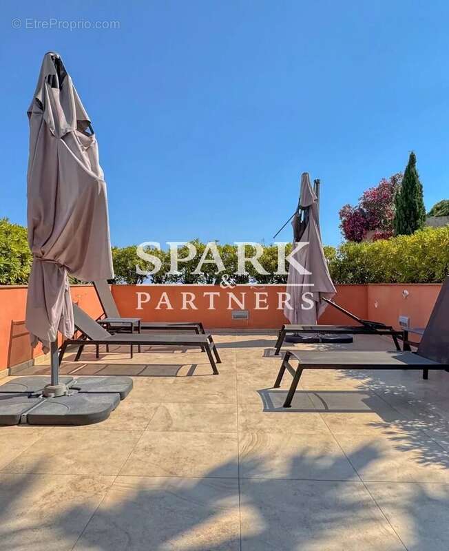 Appartement à ROQUEBRUNE-CAP-MARTIN