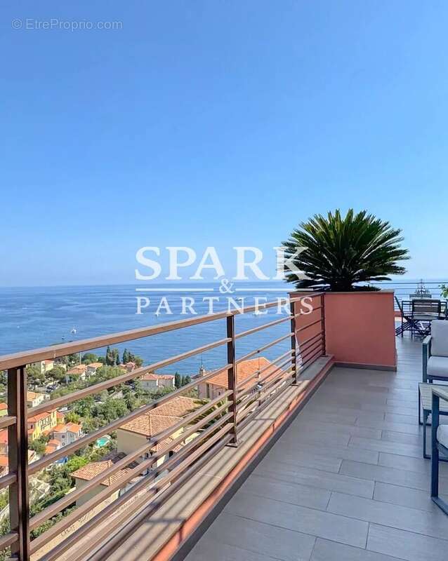 Appartement à ROQUEBRUNE-CAP-MARTIN