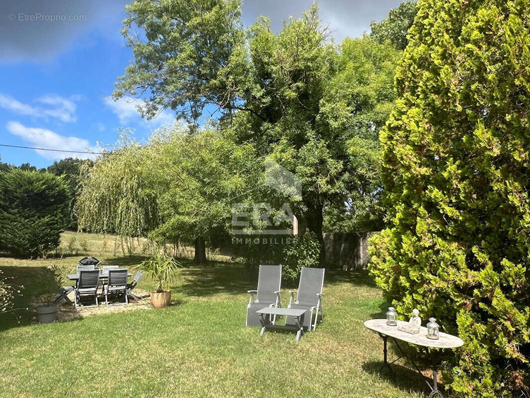 Maison à CASTELNAU-DE-MONTMIRAL