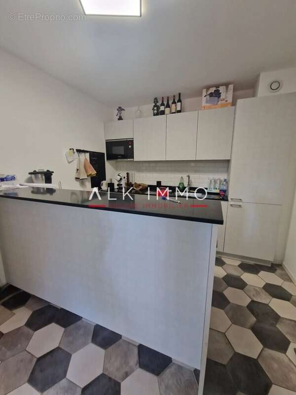 Appartement à COLLONGES-SOUS-SALEVE