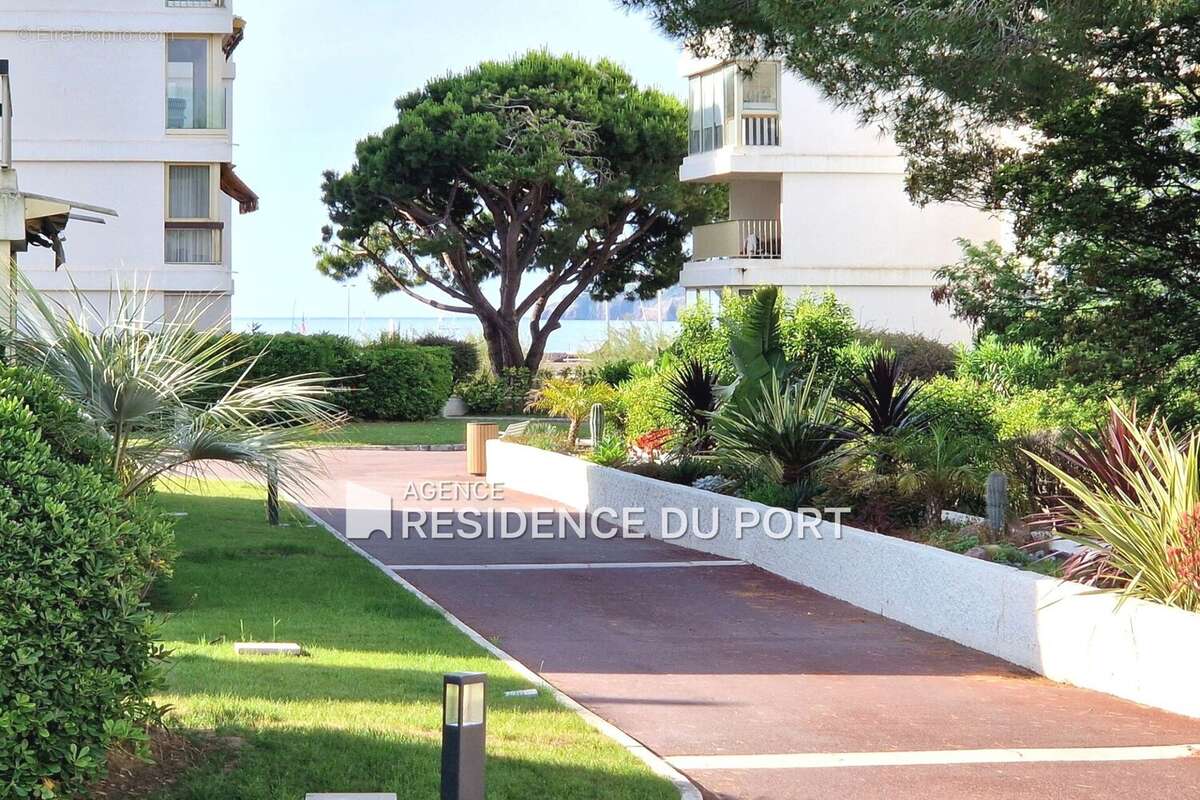 Appartement à MANDELIEU-LA-NAPOULE
