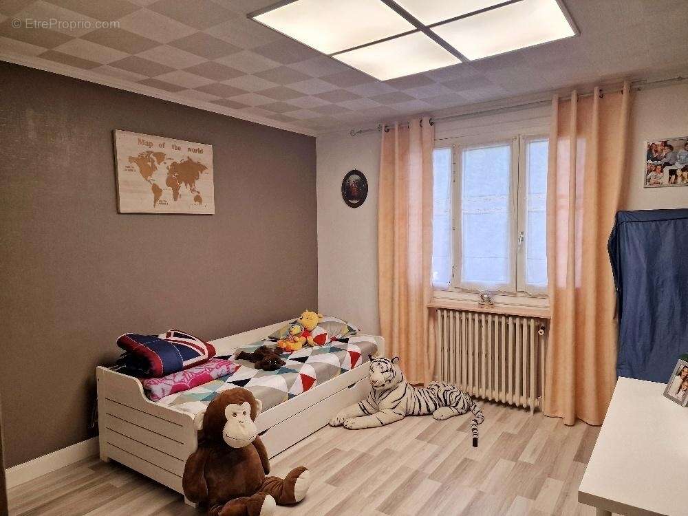 Maison à CHAMPIGNY-SUR-MARNE