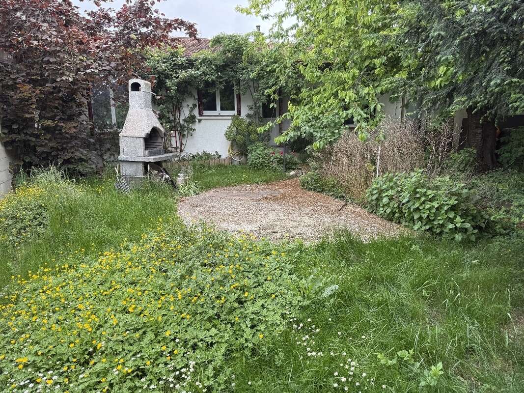 Maison à CHAMPIGNY-SUR-MARNE