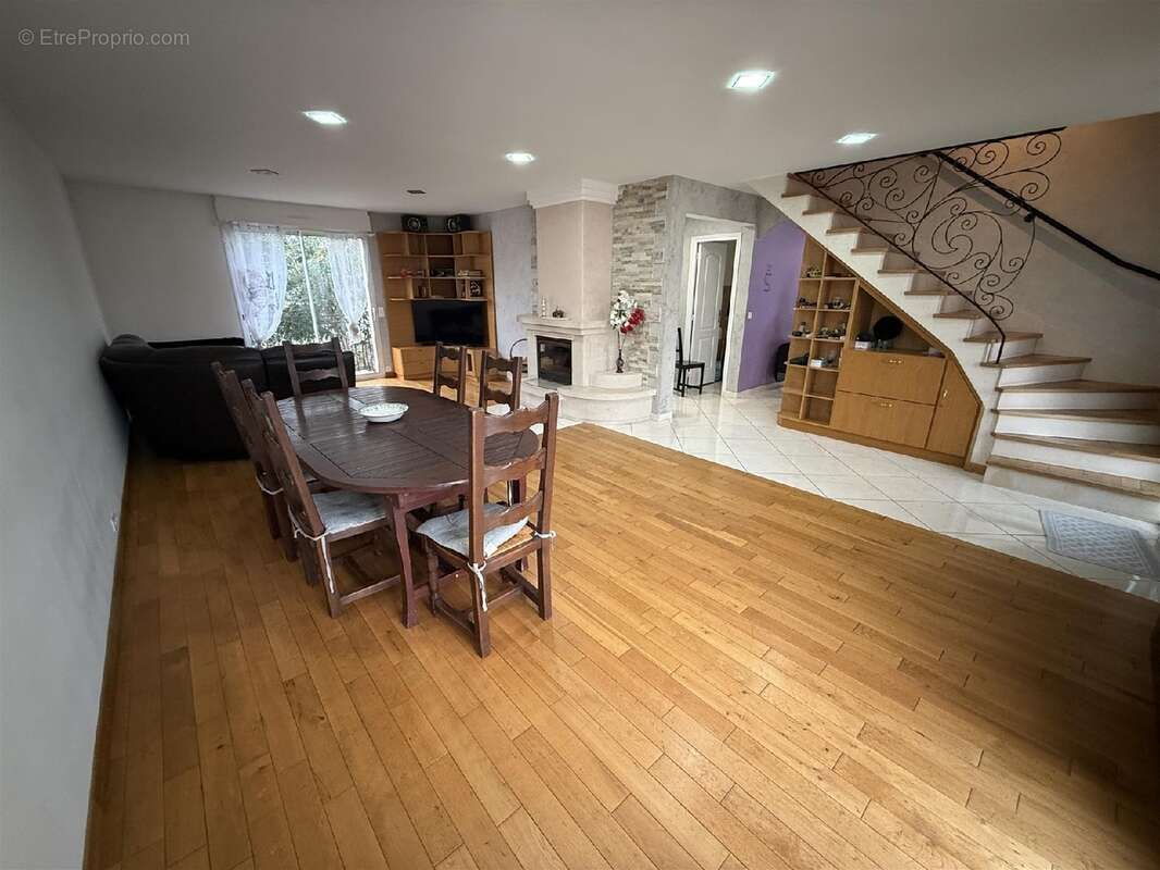 Maison à CHAMPIGNY-SUR-MARNE