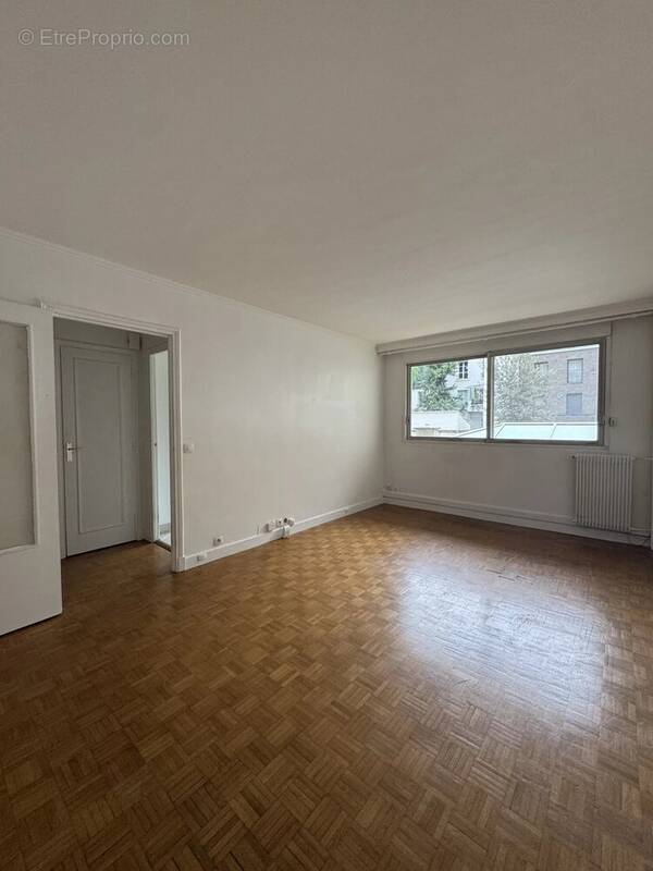 Appartement à PARIS-15E