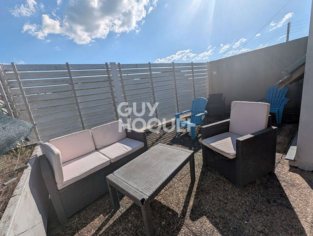 Appartement à CHEMAZE