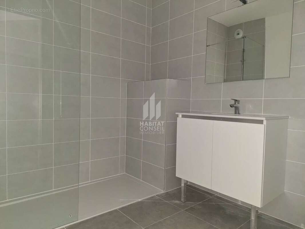 Appartement à MOIRANS