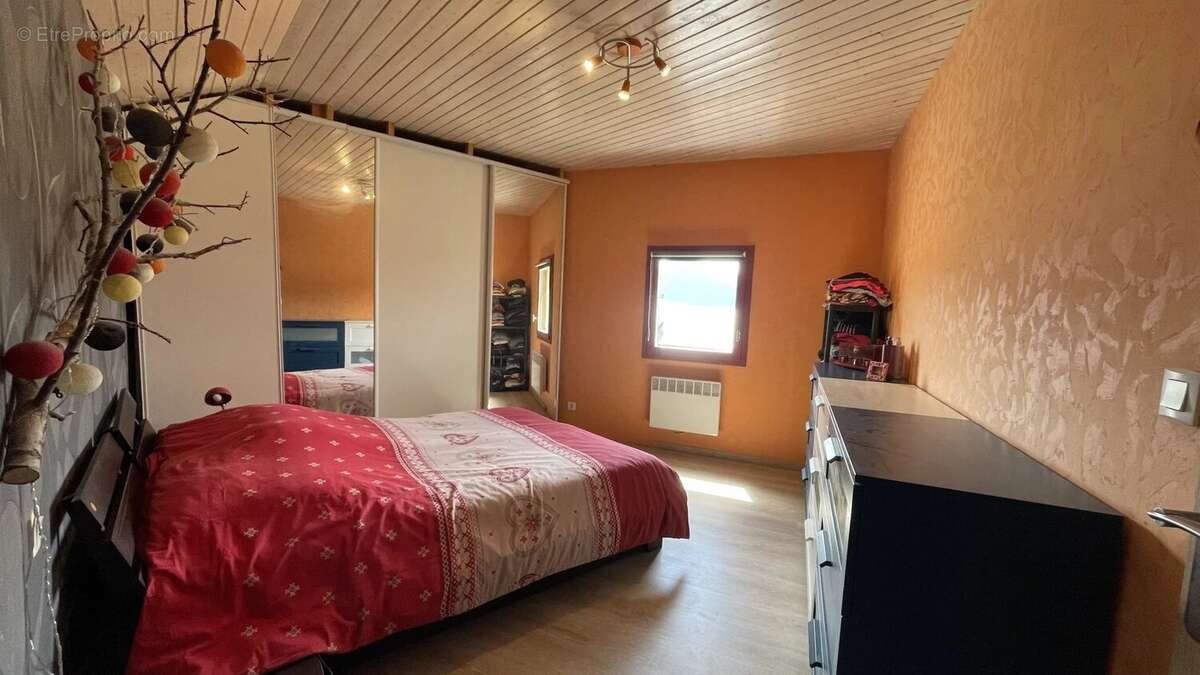 Appartement à FONT-ROMEU-ODEILLO-VIA