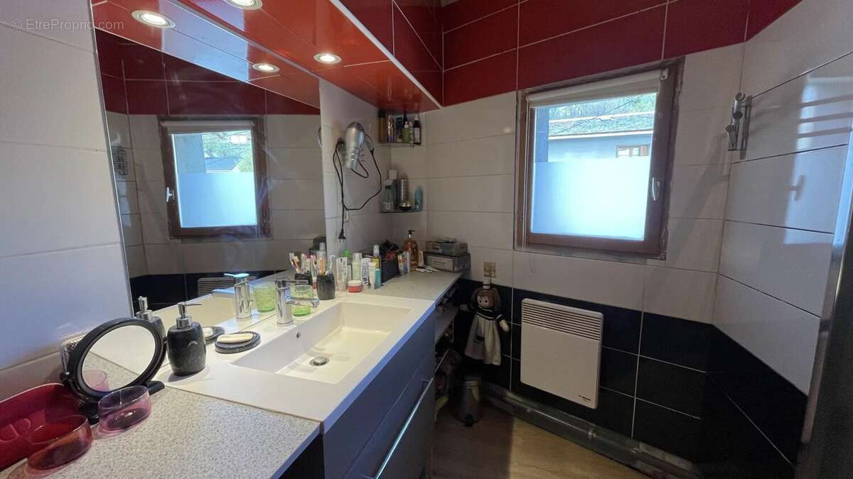 Appartement à FONT-ROMEU-ODEILLO-VIA