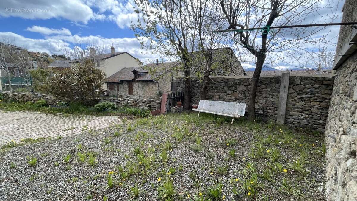 Appartement à FONT-ROMEU-ODEILLO-VIA