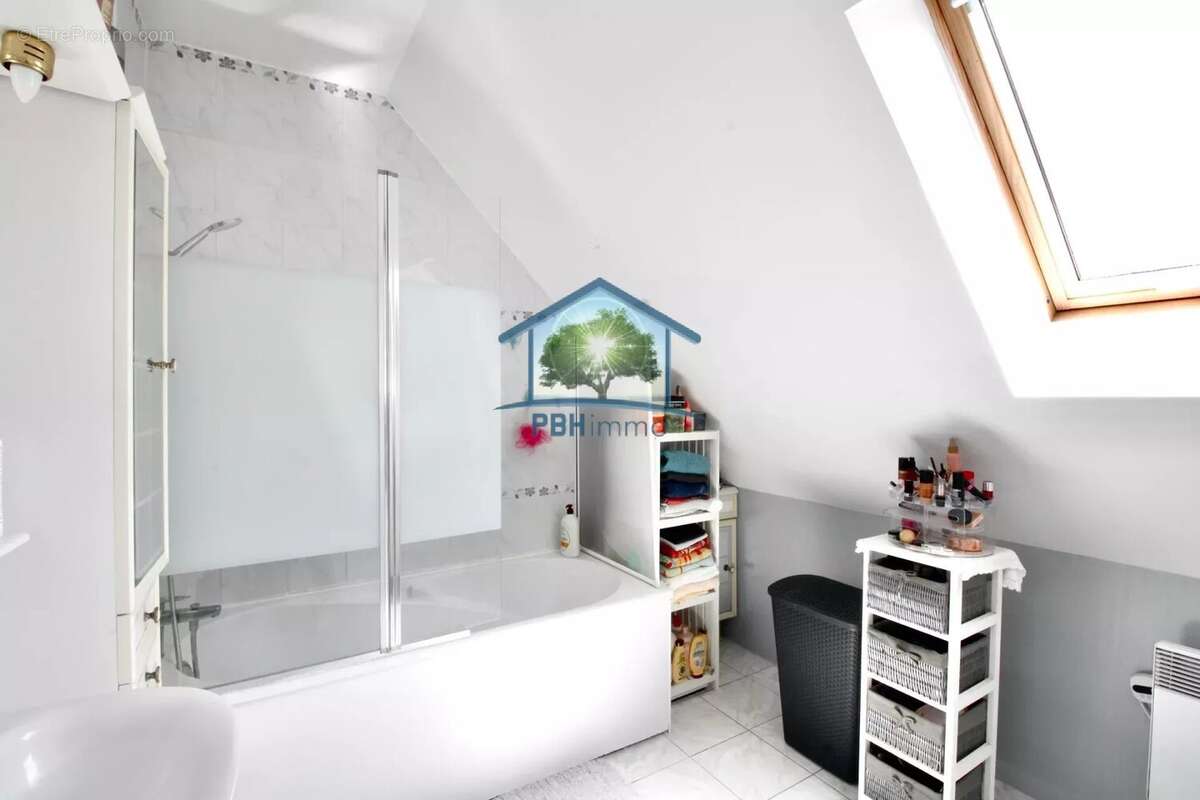 Maison à LA FERTE-GAUCHER