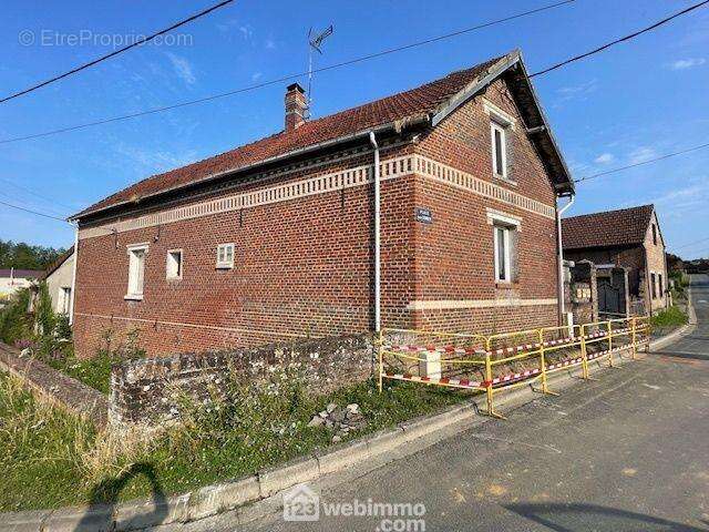 Appartement à THIESCOURT