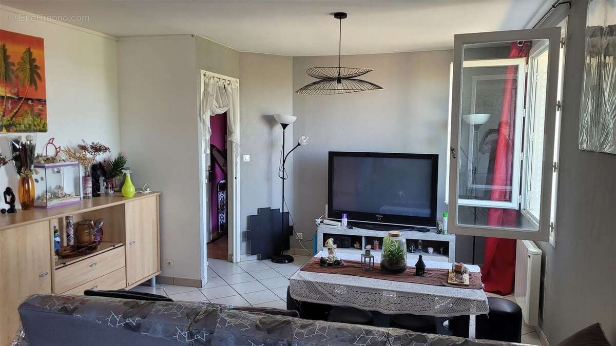 Appartement à RILLIEUX-LA-PAPE