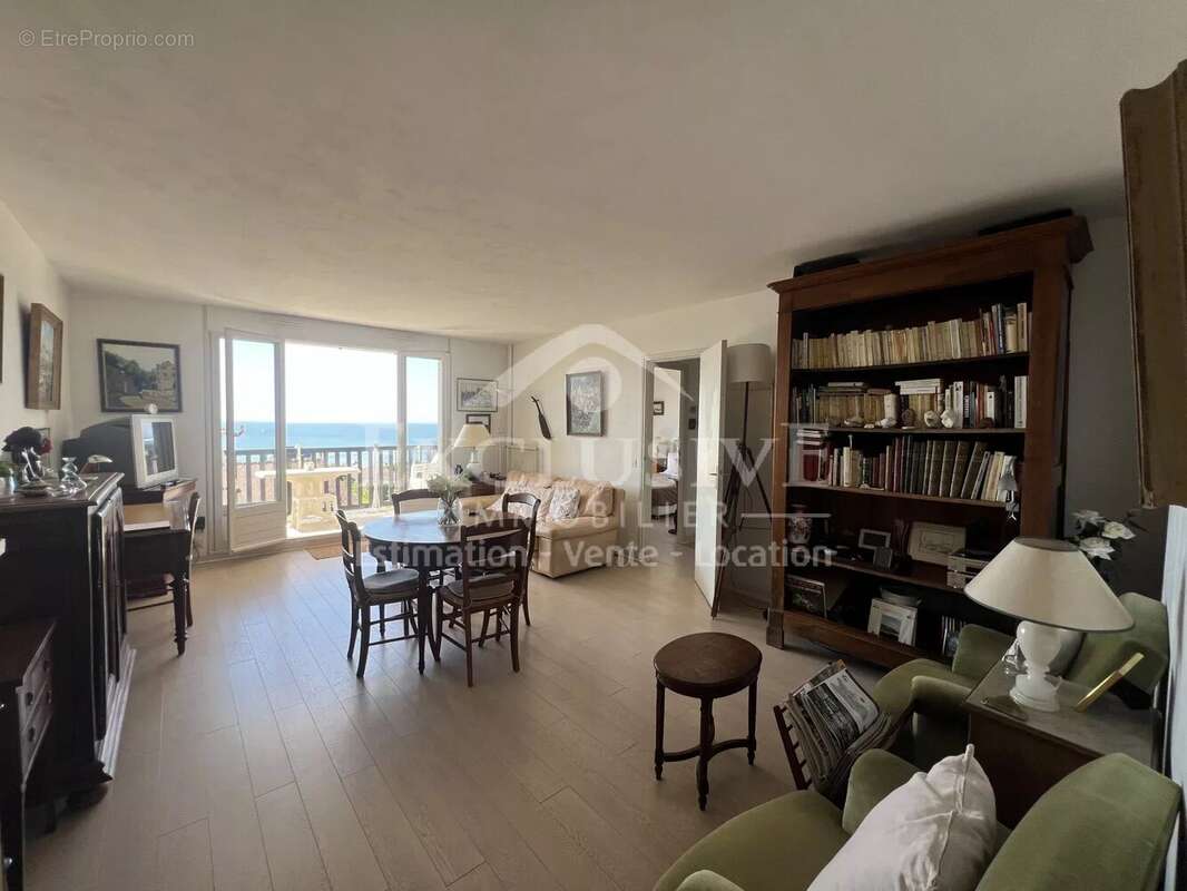 Appartement à TROUVILLE-SUR-MER