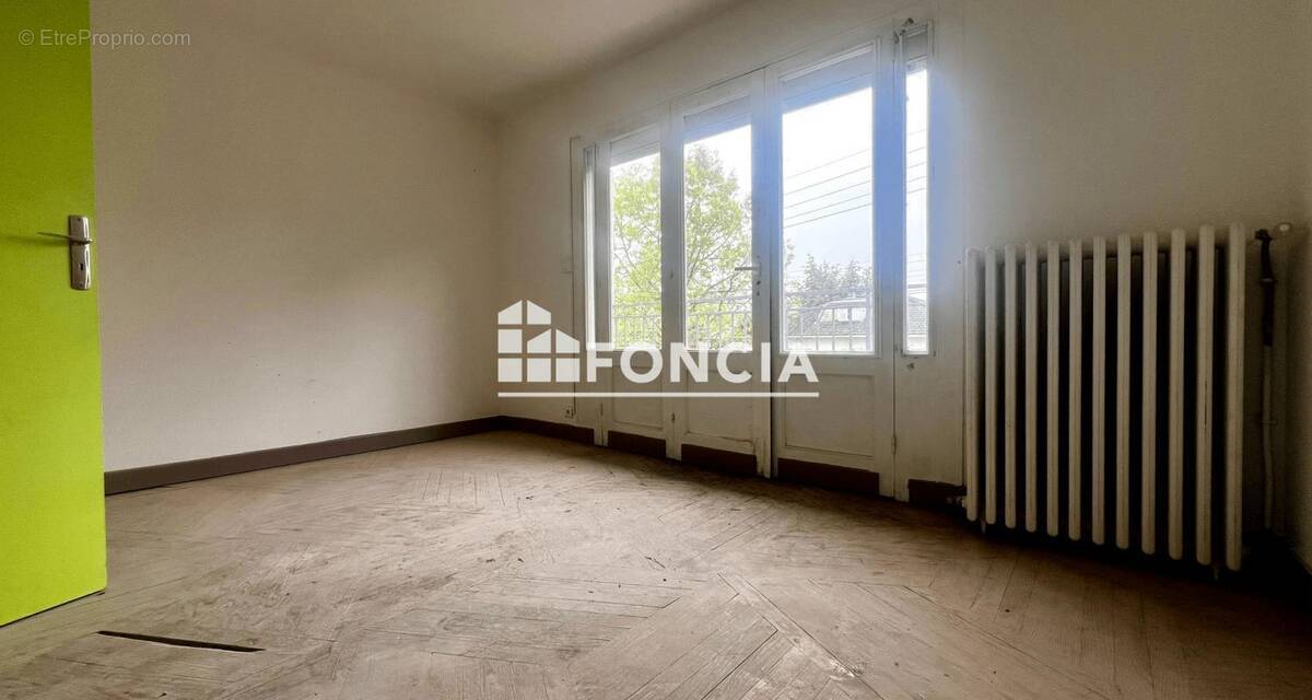 Maison à VILLENAVE-D&#039;ORNON