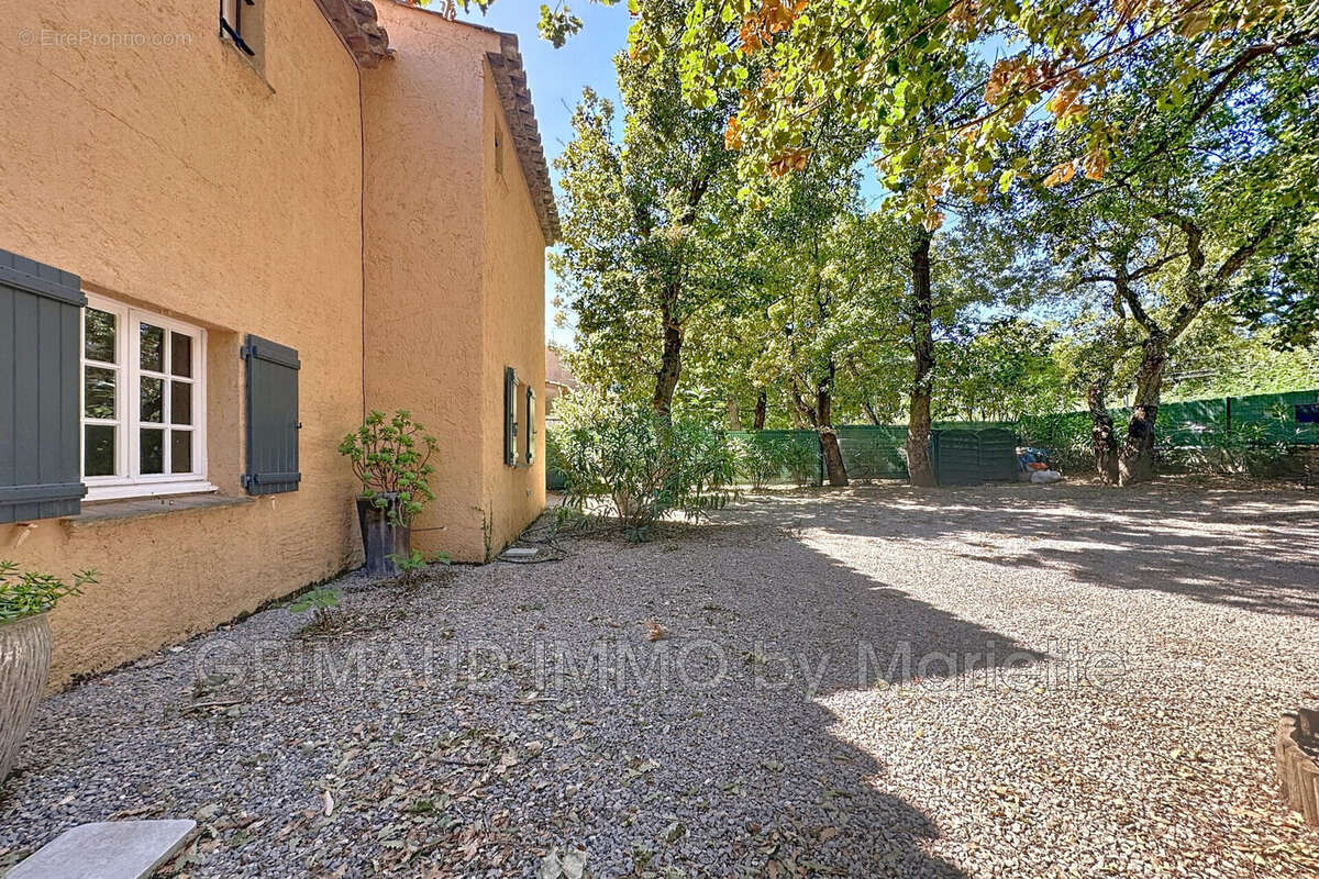 Maison à GRIMAUD