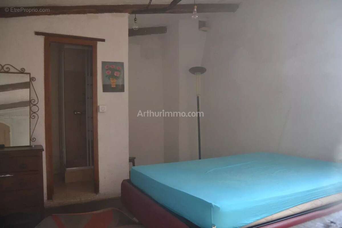 Maison à LAMBRUISSE