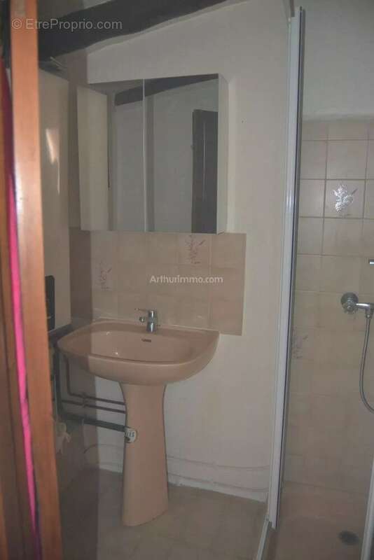 Maison à LAMBRUISSE