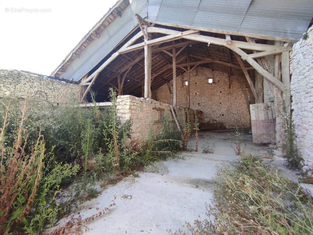 Maison à MONTDOUMERC