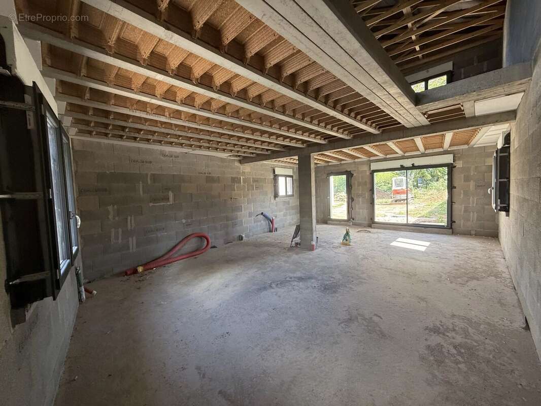 Maison à CORCELLES-EN-BEAUJOLAIS