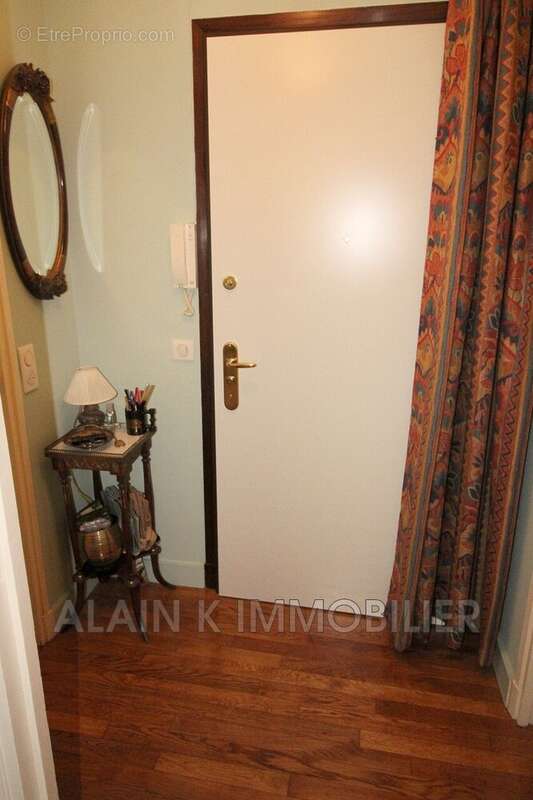 Appartement à VERSAILLES