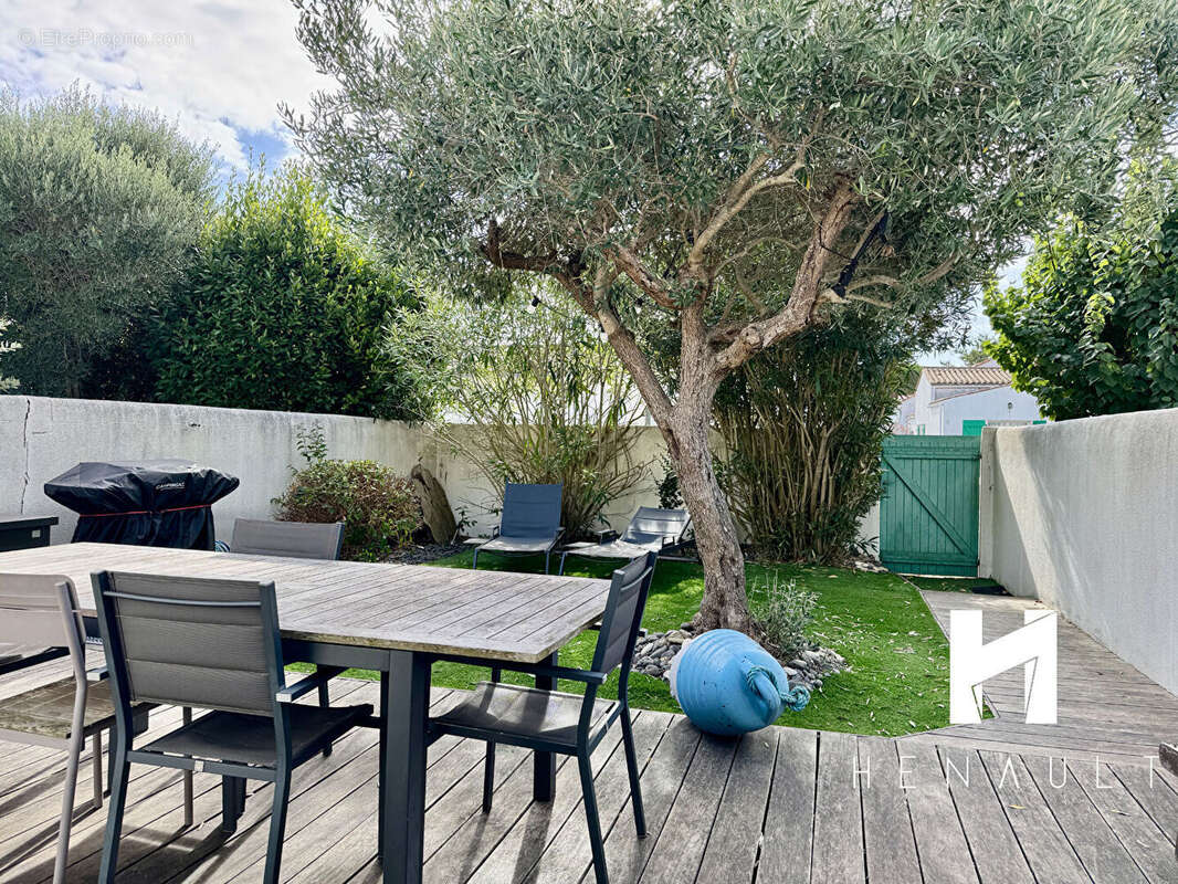 Maison à LA COUARDE-SUR-MER