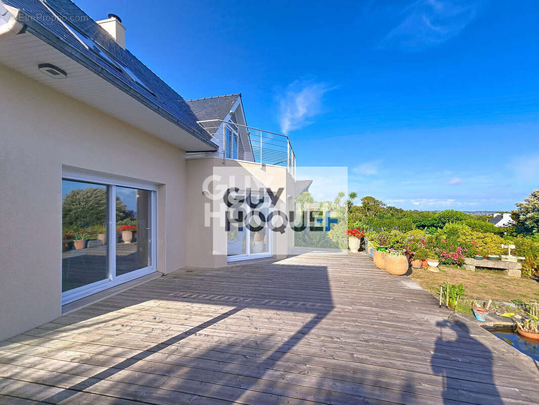 Maison à PLOUGONVELIN