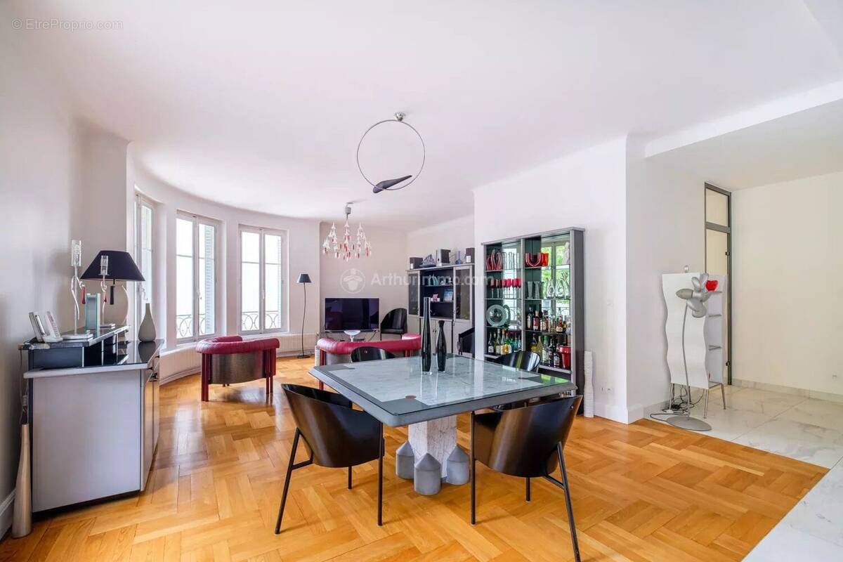 Appartement à LYON-6E