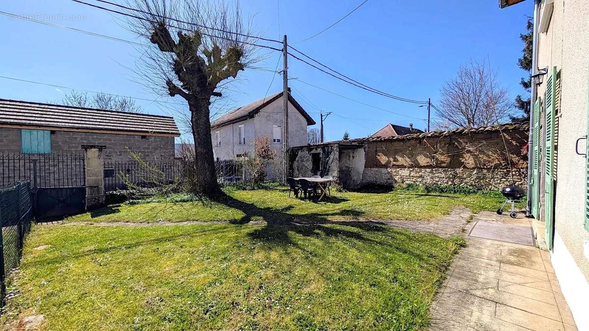Maison à LE PONT-DE-BEAUVOISIN
