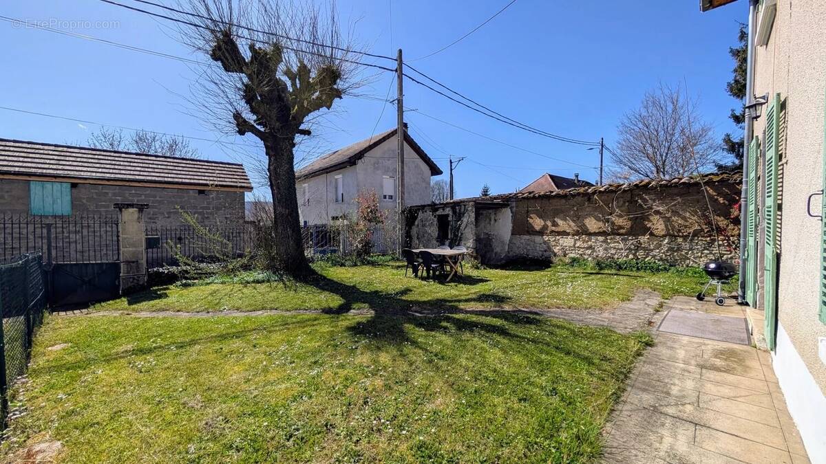 Maison à LE PONT-DE-BEAUVOISIN