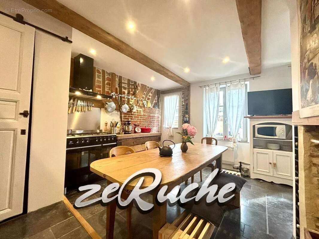 Appartement à PONT-L&#039;EVEQUE