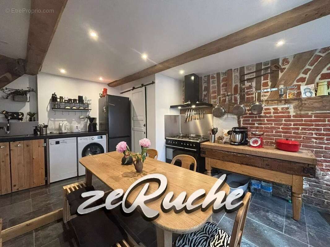 Appartement à PONT-L&#039;EVEQUE