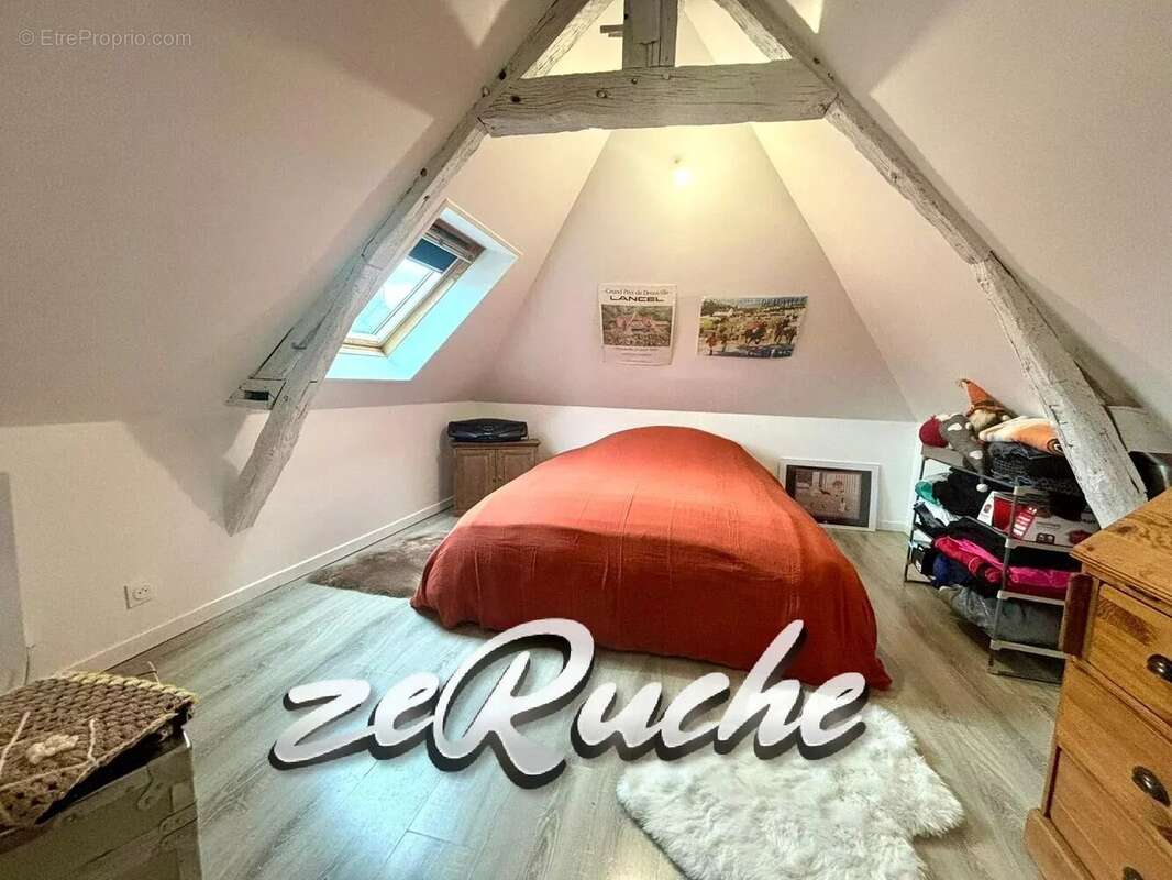 Appartement à PONT-L&#039;EVEQUE