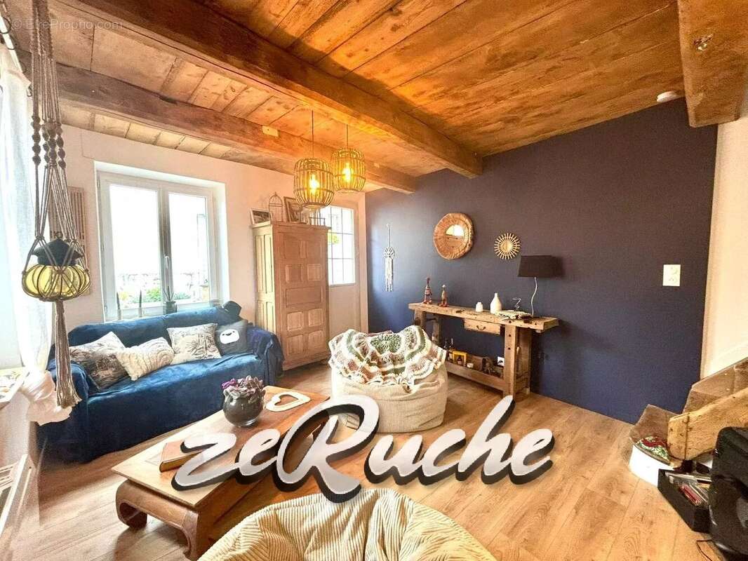 Appartement à PONT-L&#039;EVEQUE