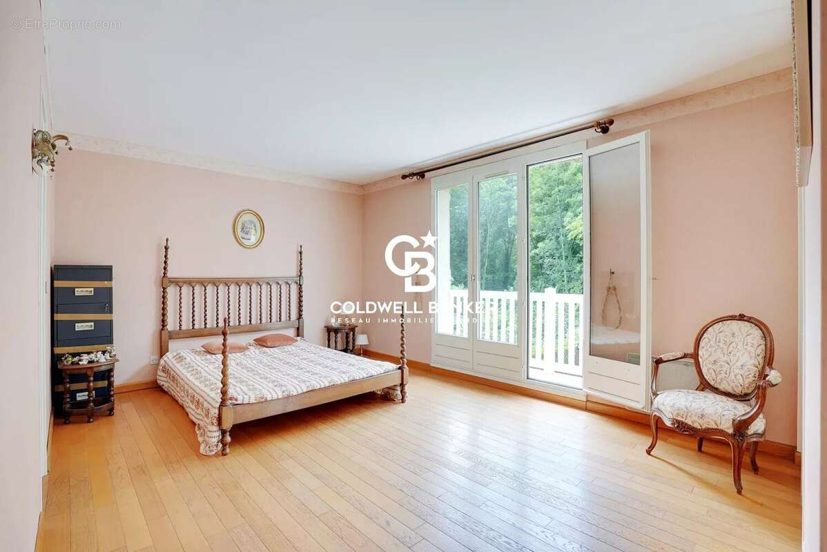 Maison à SAINT-GERMAIN-EN-LAYE