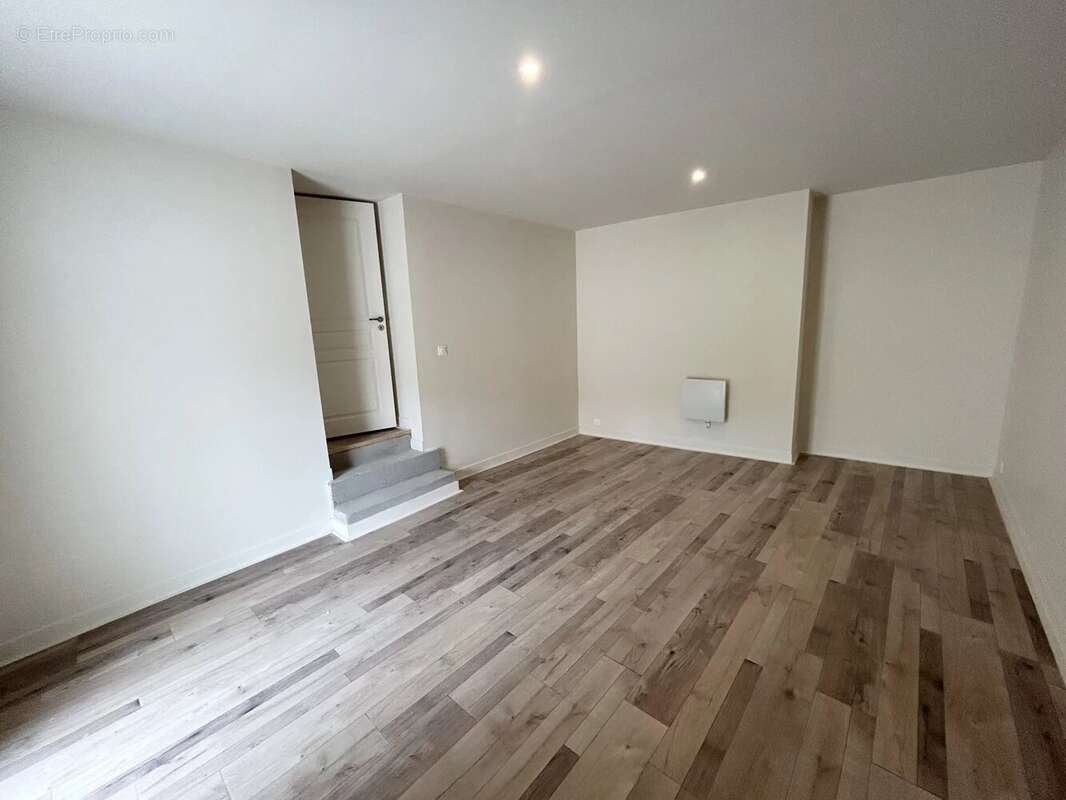 Maison à LA ROQUEBRUSSANNE