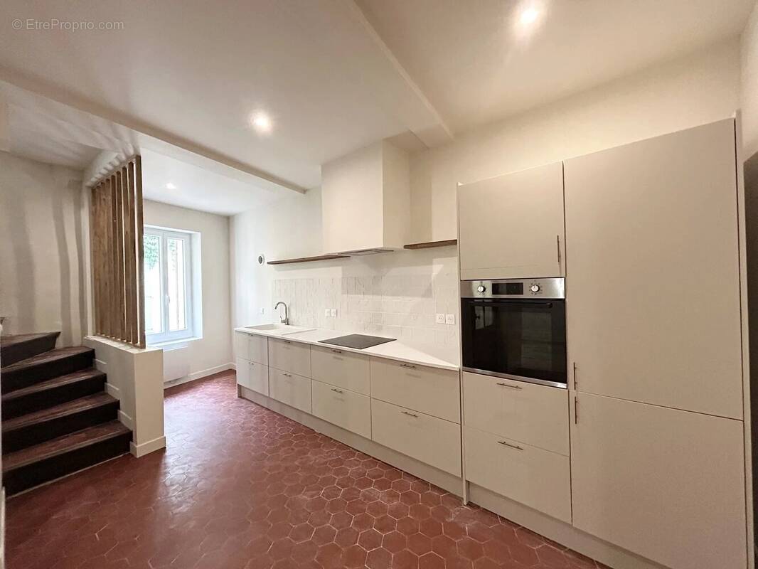 Maison à LA ROQUEBRUSSANNE