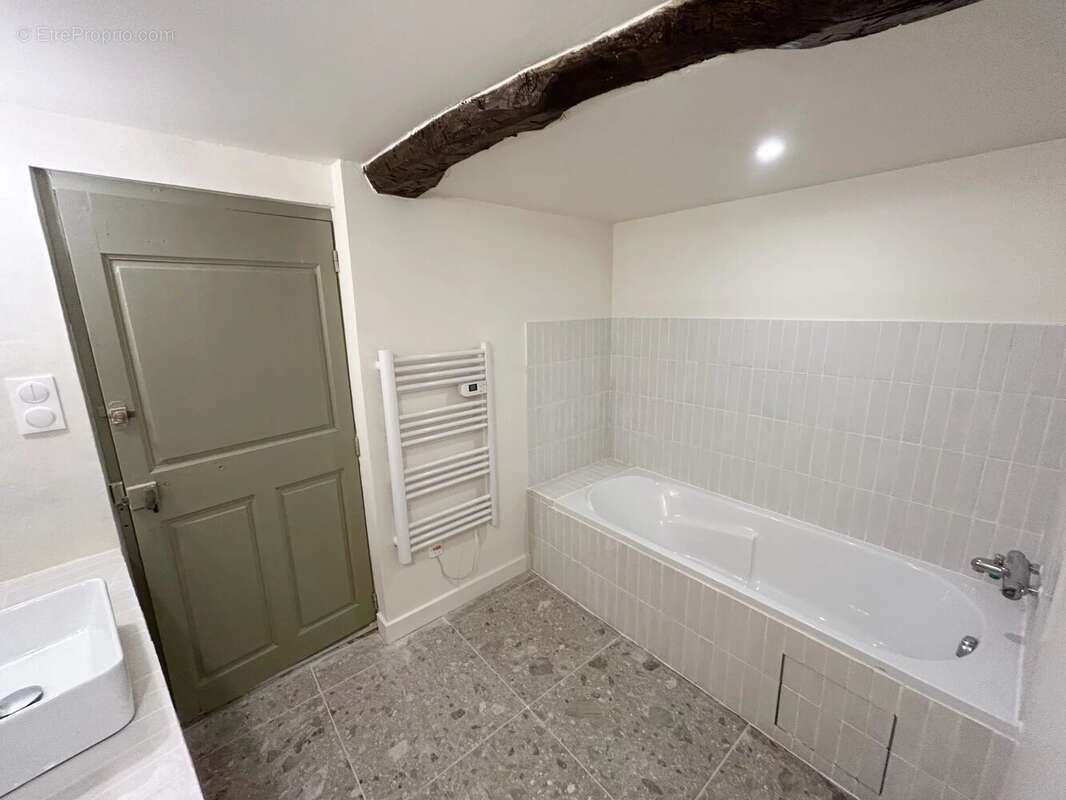 Maison à LA ROQUEBRUSSANNE