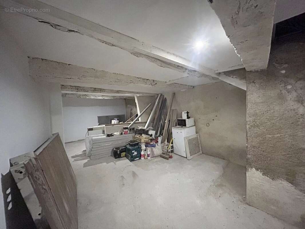 Maison à LA ROQUEBRUSSANNE