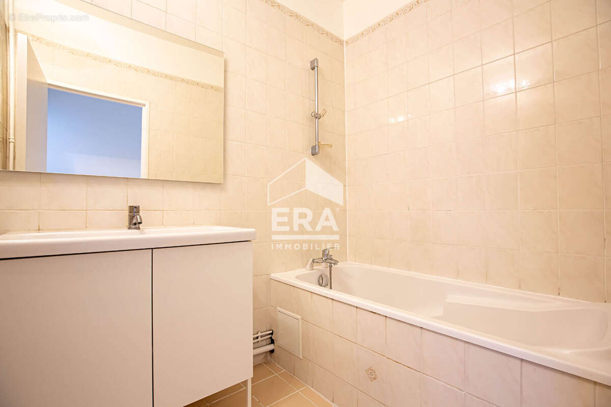 Appartement à PARIS-12E