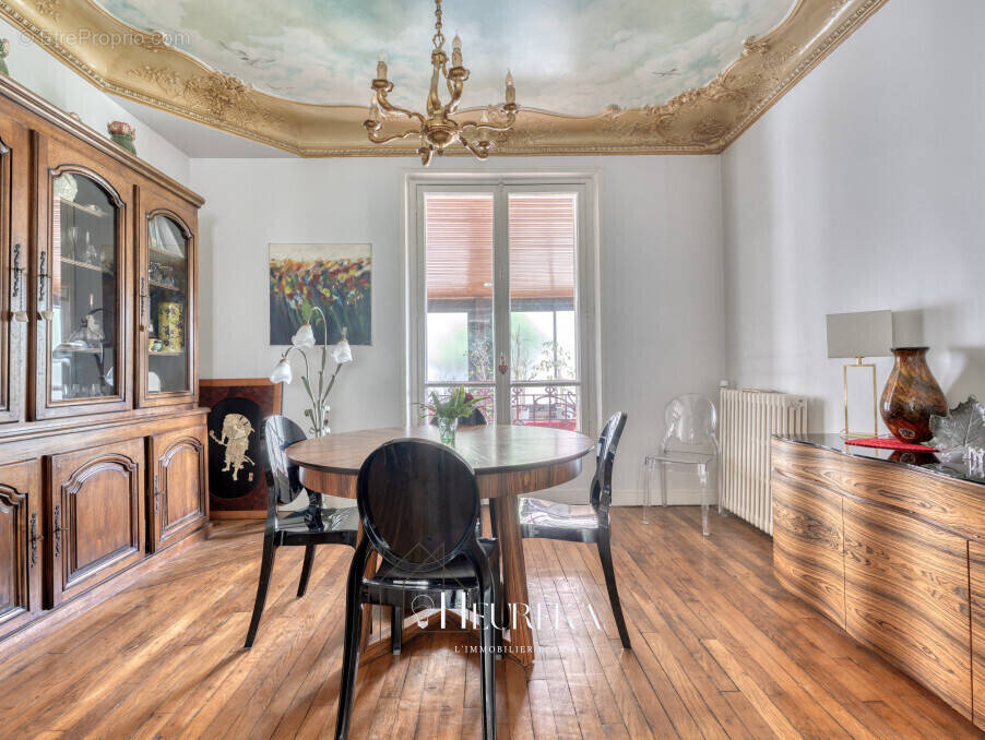 Maison à SAINT-MAUR-DES-FOSSES