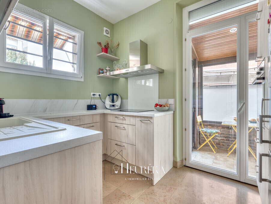 Maison à SAINT-MAUR-DES-FOSSES